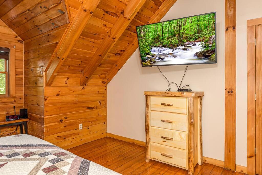 Pigeonforge Cabin Game Roomdog Friendlyhot Tub Pigeon Forge Eksteriør billede