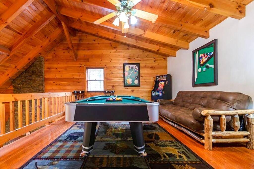 Pigeonforge Cabin Game Roomdog Friendlyhot Tub Pigeon Forge Eksteriør billede