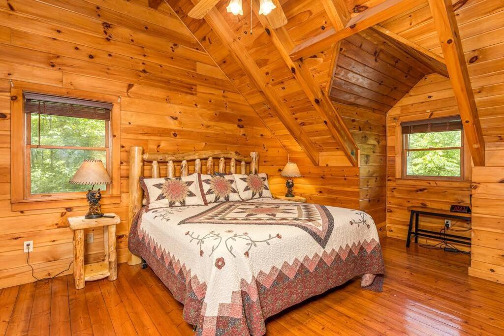Pigeonforge Cabin Game Roomdog Friendlyhot Tub Pigeon Forge Eksteriør billede
