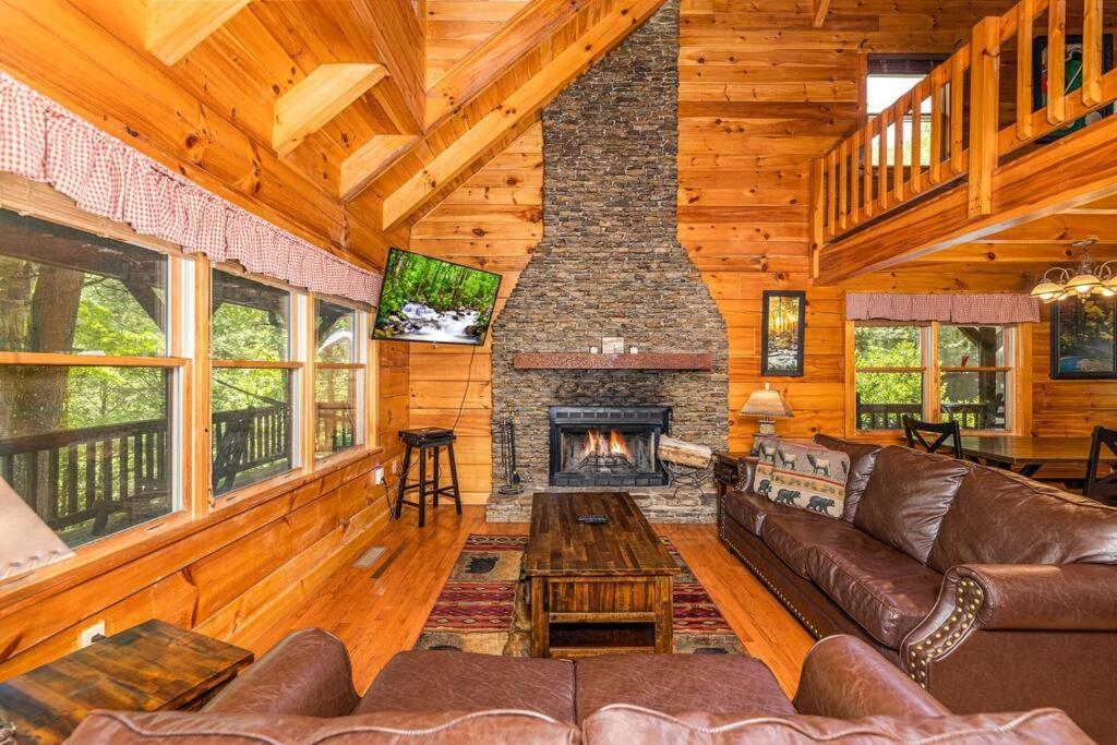 Pigeonforge Cabin Game Roomdog Friendlyhot Tub Pigeon Forge Eksteriør billede