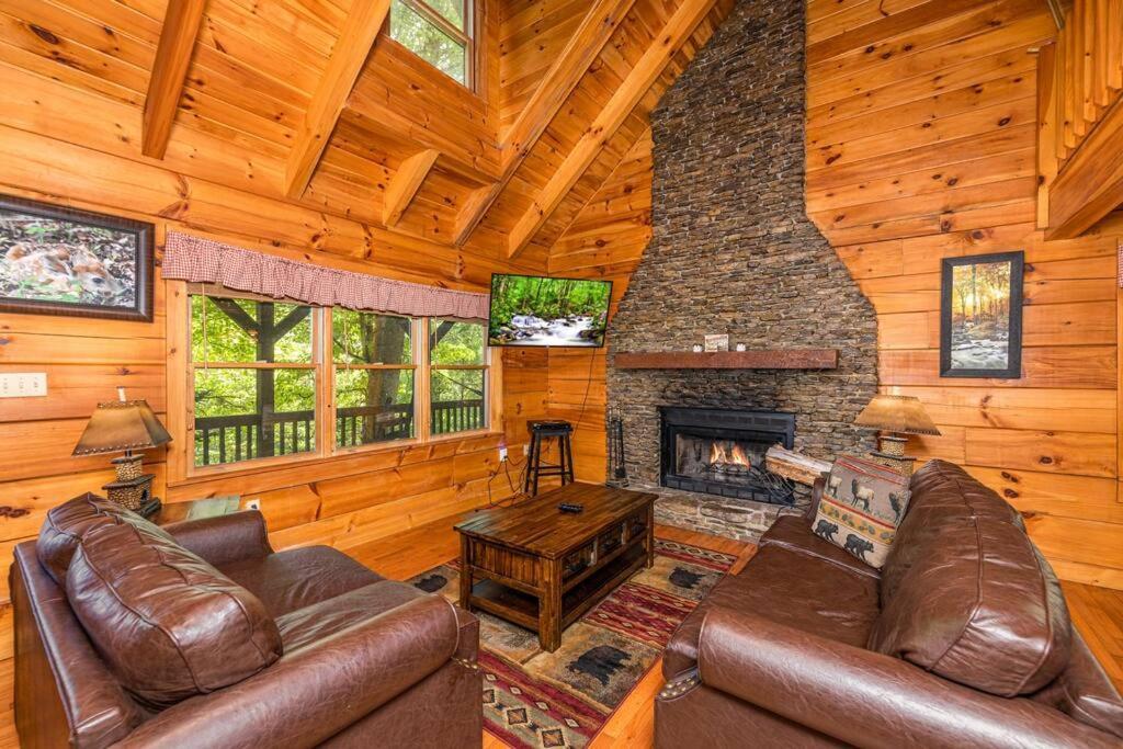 Pigeonforge Cabin Game Roomdog Friendlyhot Tub Pigeon Forge Eksteriør billede